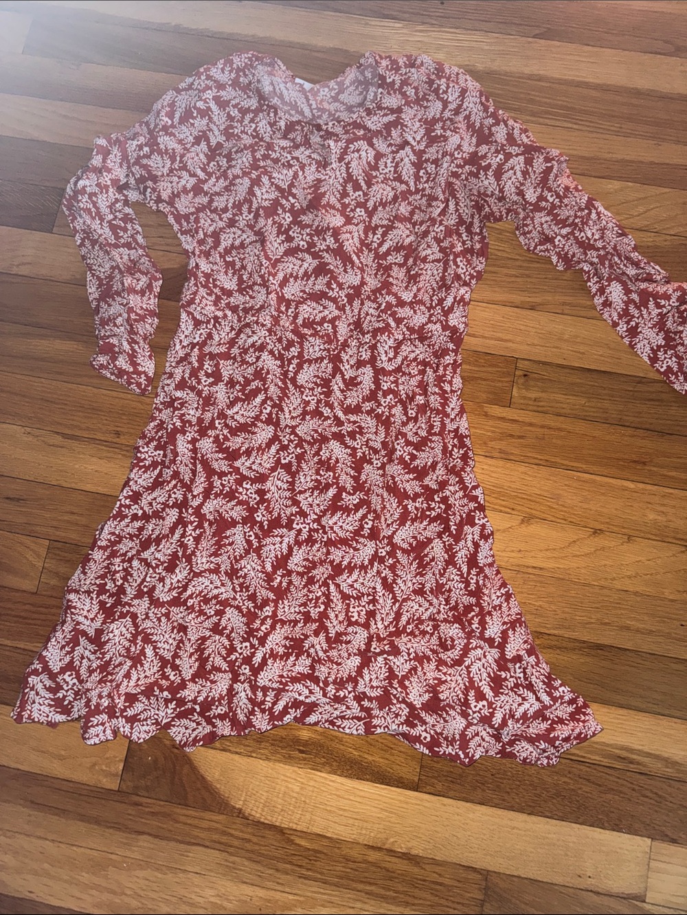 Old Navy Red Floral-Print Long-Sleeve Dress